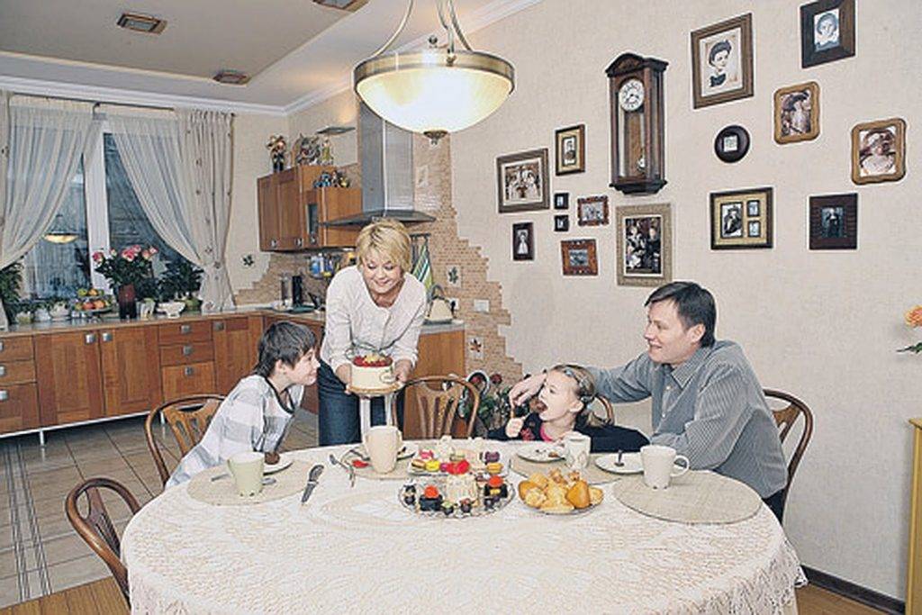 Юлия меньшова: биография, личная жизнь, фото, семья, дети
