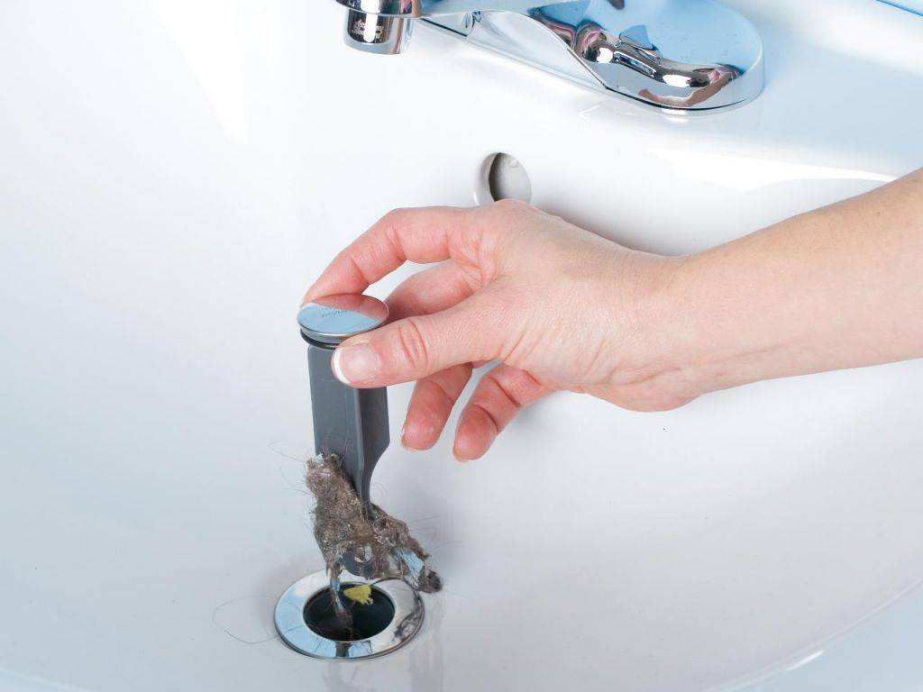 Способы устранения засоров в ванне в домашних условиях