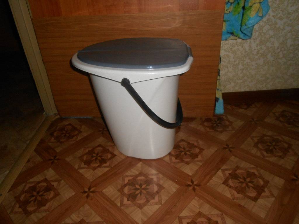 Унитаз для дачного туалета: виды и установка, делаем своими руками