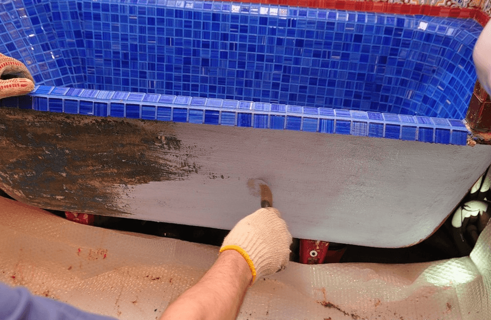 Как отреставрировать старую чугунную ванну: сравнительный обзор 3-х лучших способов