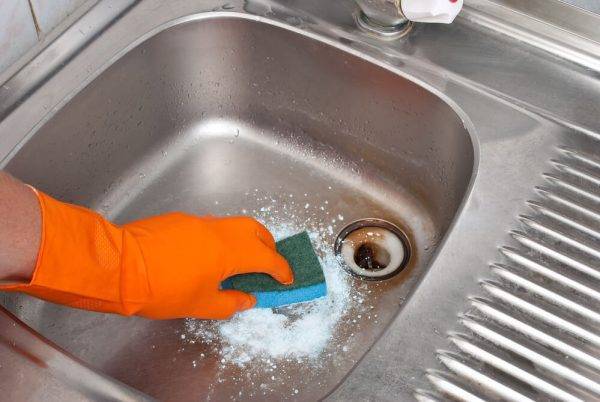 Как очистить раковину от известкового налета в домашних условиях: выбор средства