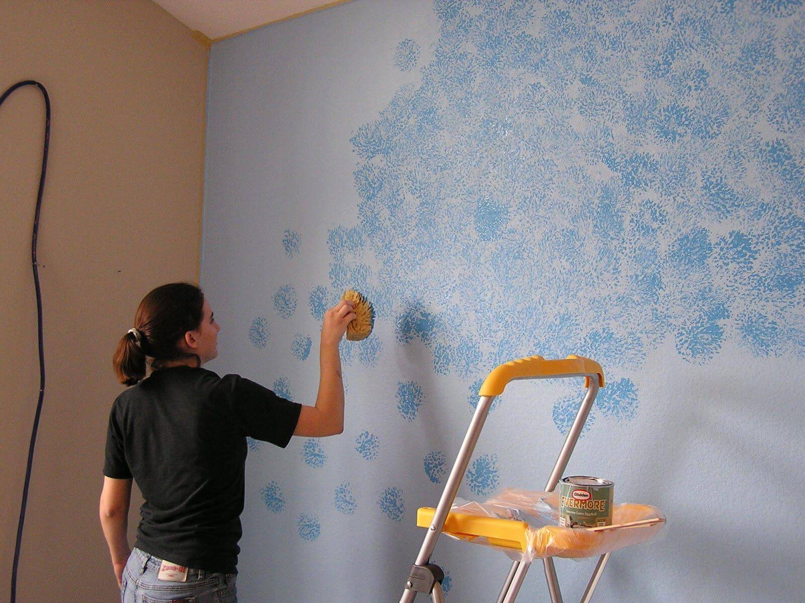 Как покрасить стены своими руками