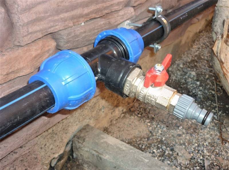Водопроводные трубы пнд для холодного водоснабжения, характеристика и монтаж полиэтиленового водопровода и фитингов