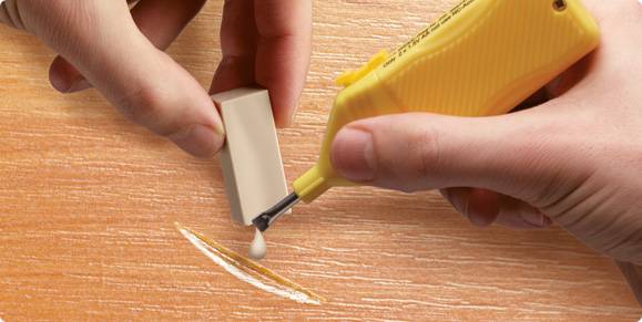 Царапины на мебели - чем убрать: как удалить, закрасить или заделать царапины и сколы