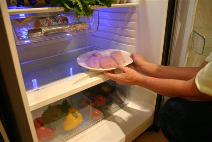 7 продуктов питания, которые нужно немедленно вытащить из холодильника