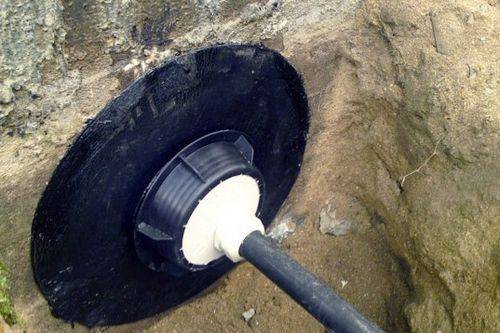 Гидроизоляция (герметизация) канализационного колодца из бетонных колец