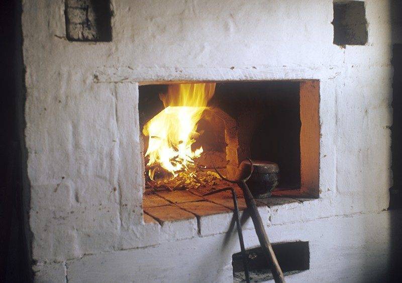 Как топить печь углем: пошаговые действия и советы по растопке