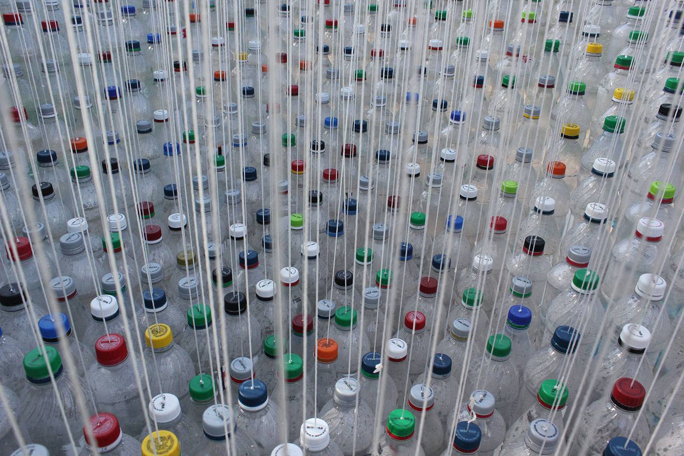 Процесс переработки пэт-бутылок и других пластиков в домашних условиях