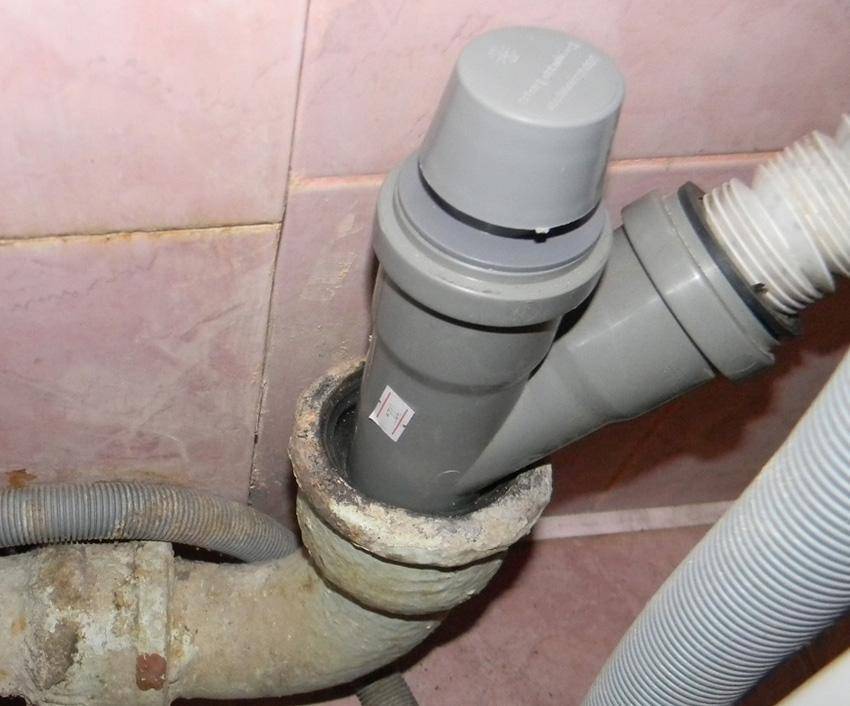 Воздушный клапан для канализации: как установить?
