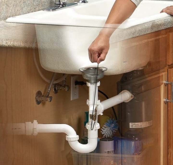 Как прочистить засор в ванне в домашних условиях