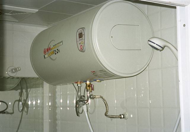 Как выбрать водонагреватель электрический накопительный для квартиры | t0p.info