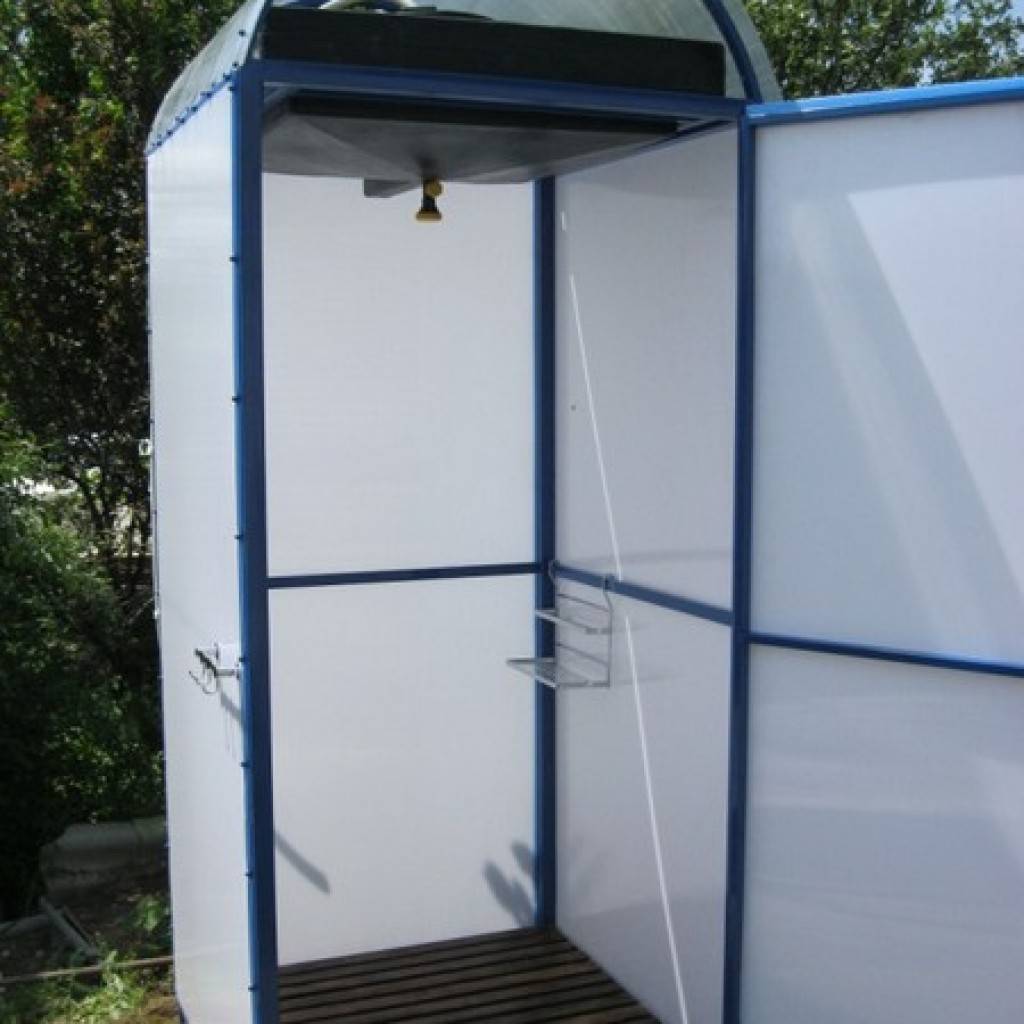 Как сделать летний душ для дачи с подогревом своими руками - душевую кабину из поликарбоната и раздевалкой - фото