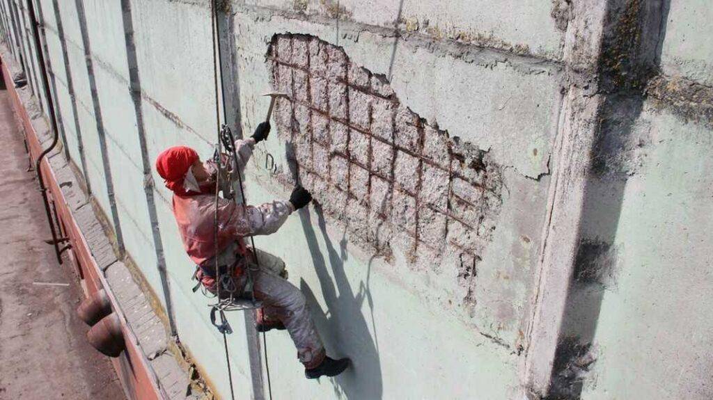 Чем заделать трещины в бетоне