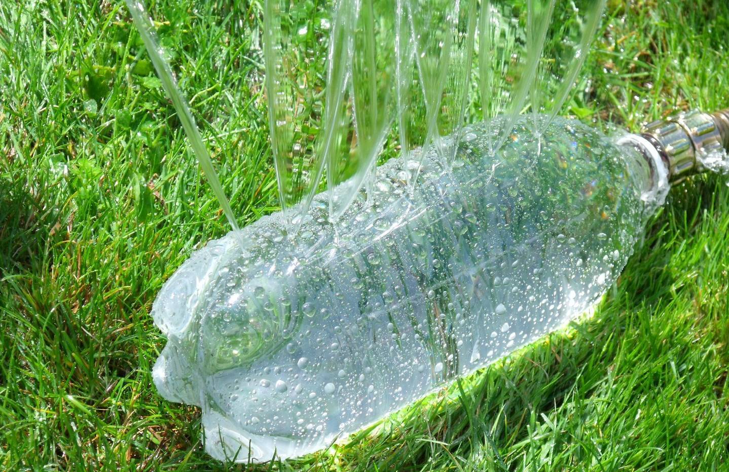 Поделки из пластиковых бутылок своими руками для сада, дачи, огорода — фото идеи, мастер-классы, советы