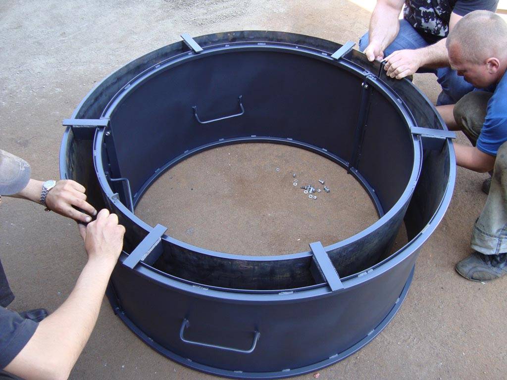 Как сделать бетонные кольца для колодца своими руками