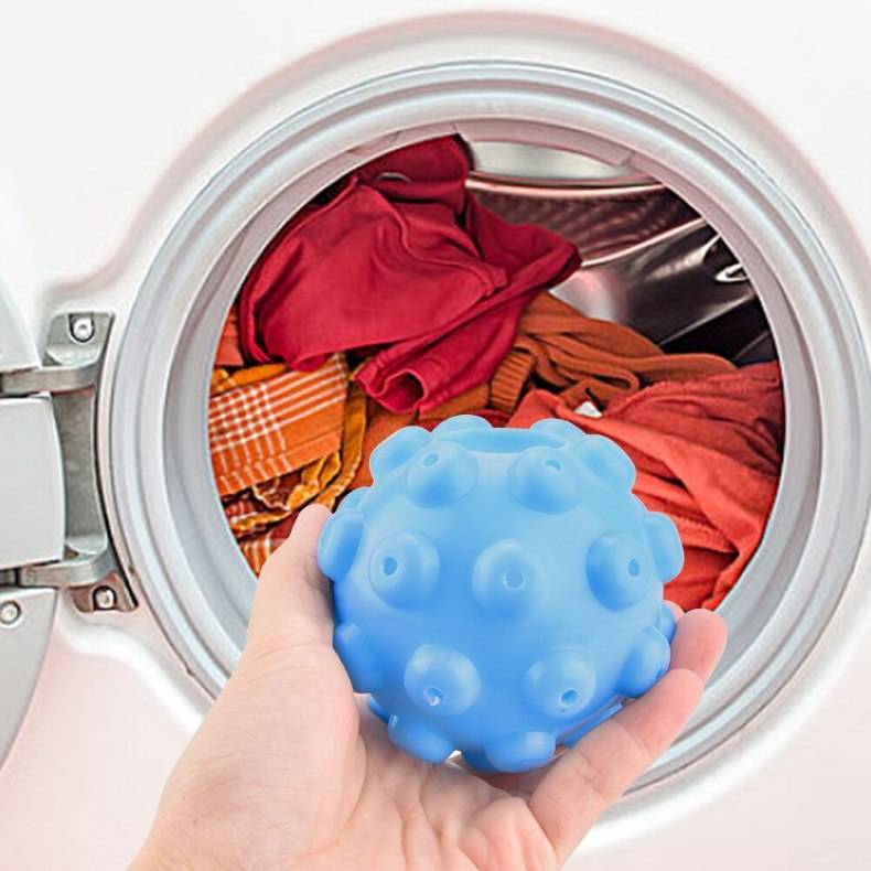 Как помогают шарики при стирке пуховиков в стиральной машине?