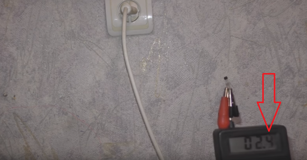 Поиск скрытой проводки в стене под штукатуркой